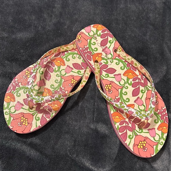 Vera Bradley - Picture 6 of 10